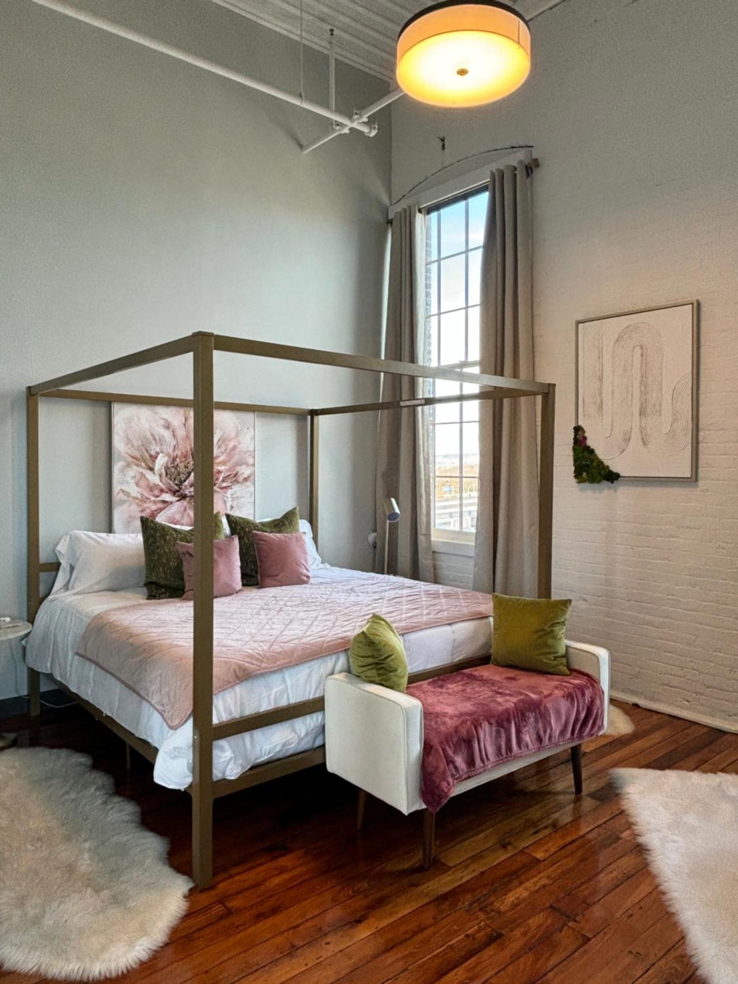 2Br 2Br Le Chateau 505 Lux Penthouse In A Historic Building Utica Exterior foto